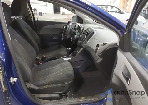 2013 Chevrolet Sonic Lt Auto z USA, uszkodzony, nr VIN 1G1JC6SG2D4110113